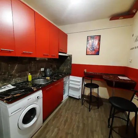 Midnight Cats' In Rynok Square у котів на вірменській біля площі ринок Lviv