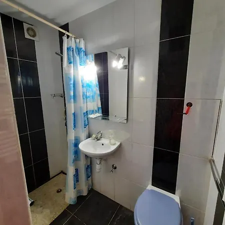 Apartman Midnight Cats' In Rynok Square світло є завжди! *