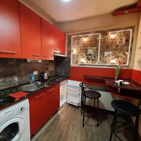 Apartmán Midnight Cats' In Rynok Square у котів на вірменській біля площі ринок