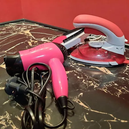 Midnight Cats' In Rynok Square світло є завжди! Апартаменти Львів