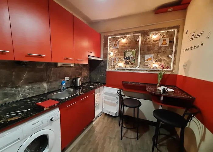 דירה Midnight Cats' In Rynok Square у котів на вірменській біля площі ринок