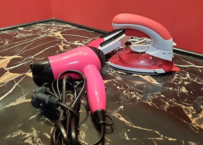 Midnight Cats' In Rynok Square у котів на вірменській біля площі ринок דירה לבוב